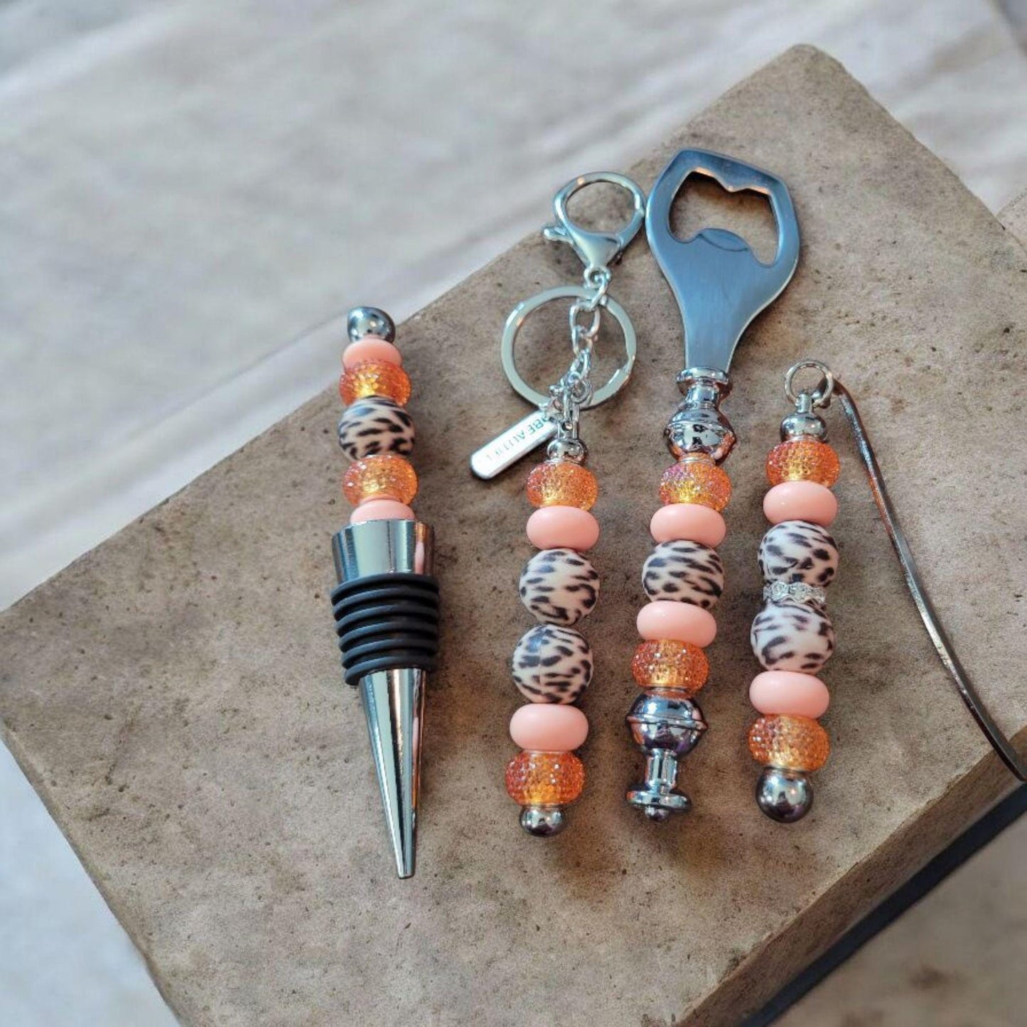 Peach Animal Print Wine Accessory Gift Set for Women – Unique Wine Lover Present, Stylish Bar Tools & Accessories