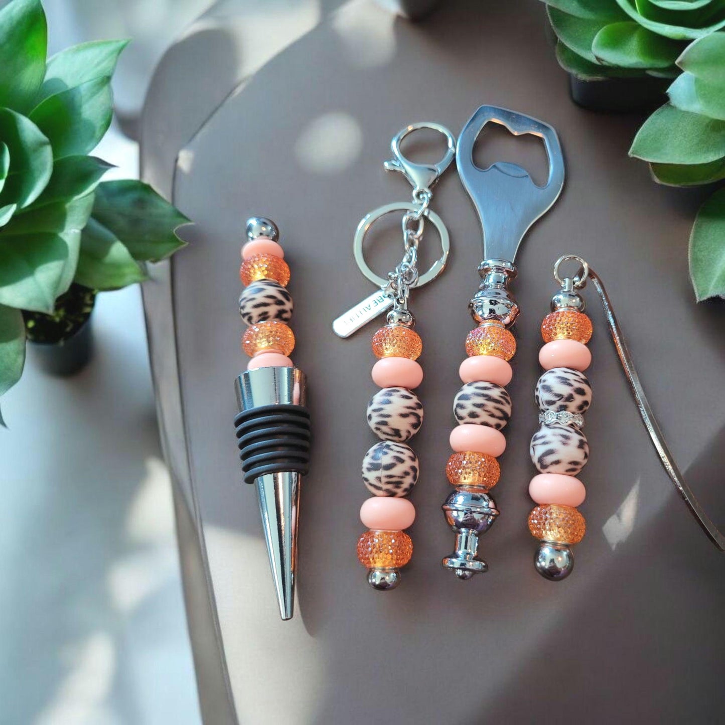 Peach Animal Print Wine Accessory Gift Set for Women – Unique Wine Lover Present, Stylish Bar Tools & Accessories