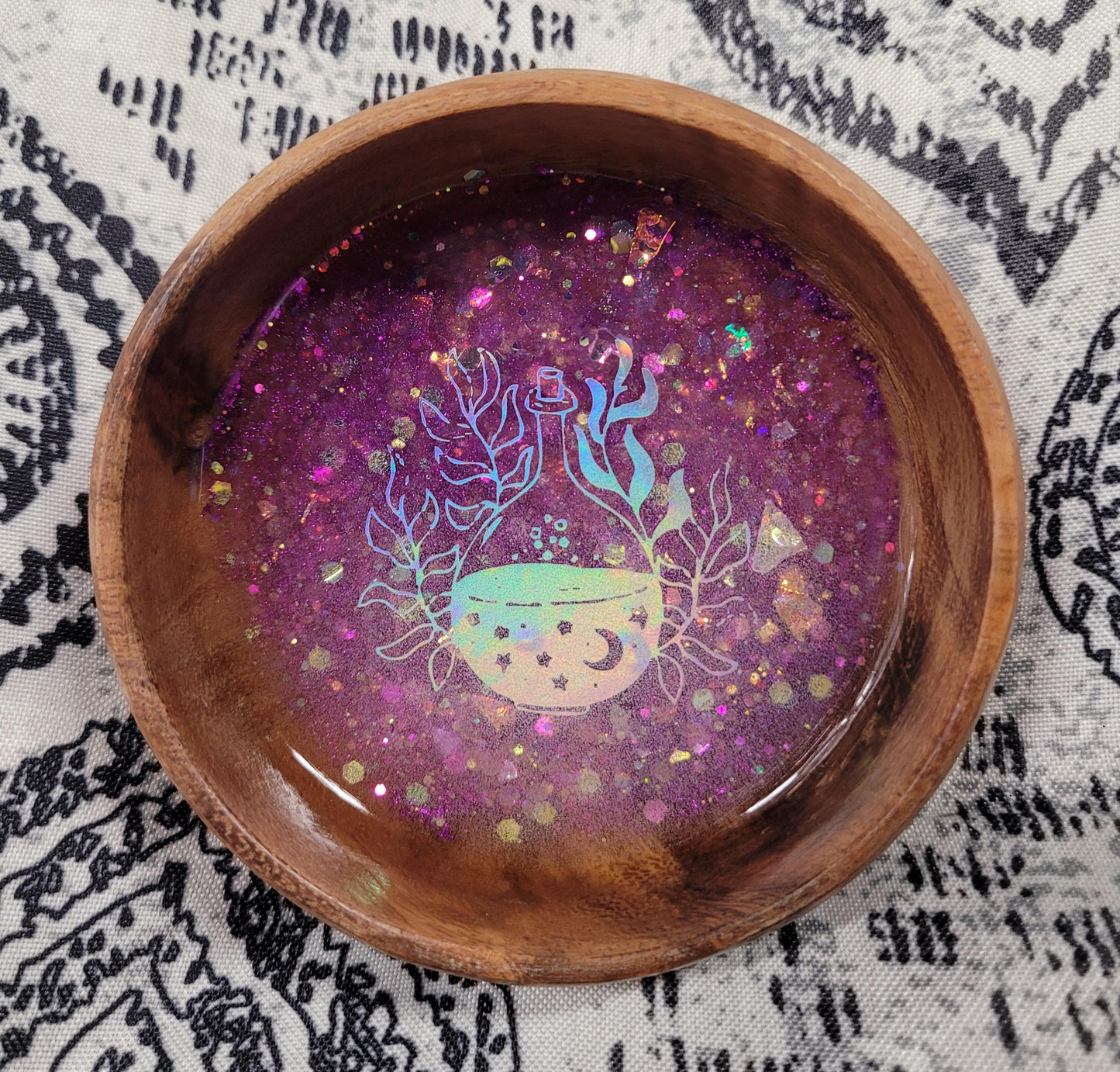 Resin Jewelry Trinket Bowl with Wooden Potion Bottle Design – Decorative Ring Holder & Small Catchall Dish
