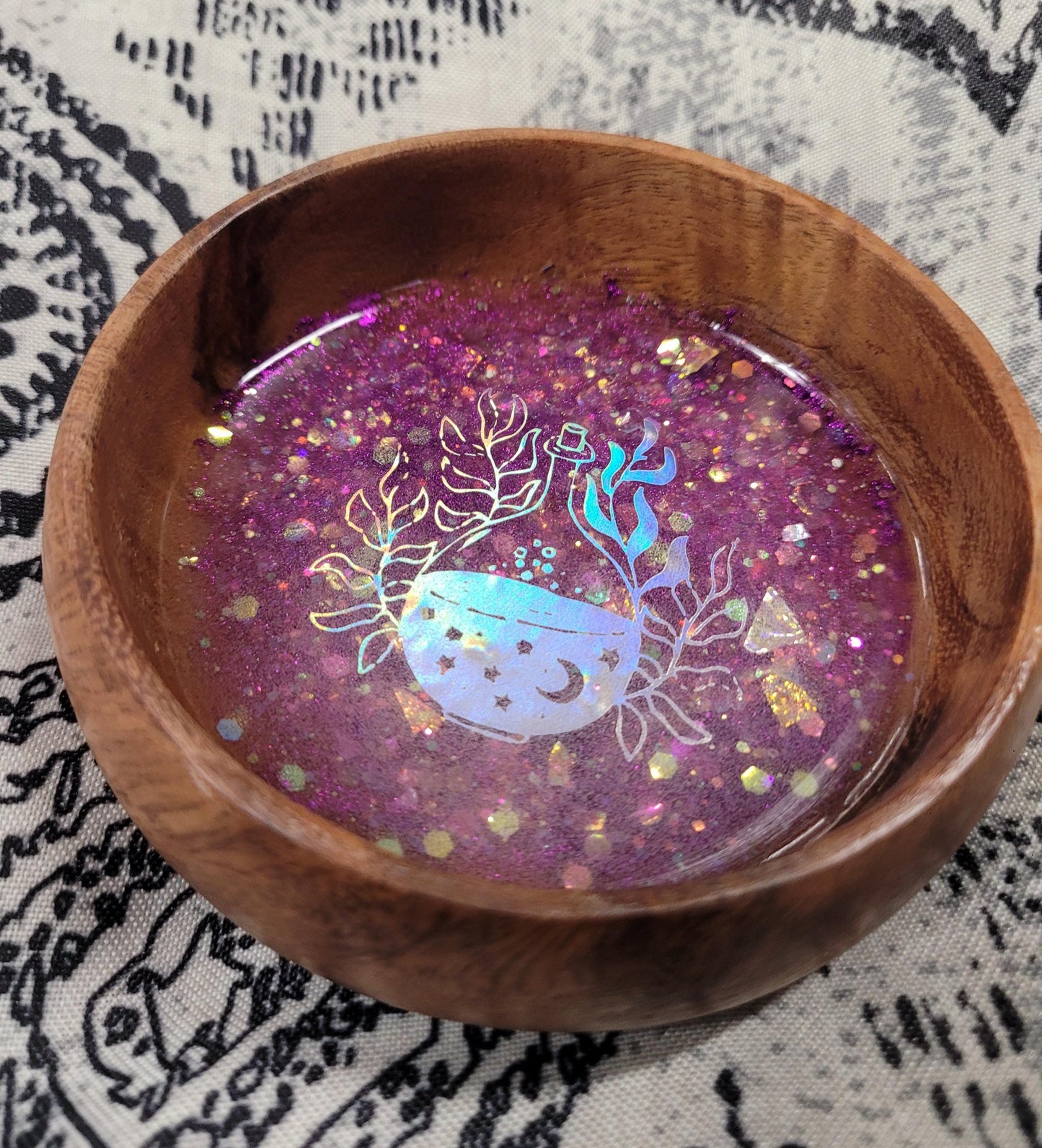 Resin Jewelry Trinket Bowl with Wooden Potion Bottle Design – Decorative Ring Holder & Small Catchall Dish