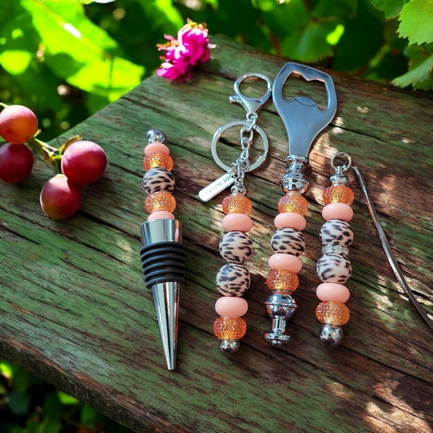 Peach Animal Print Wine Accessory Gift Set for Women – Unique Wine Lover Present, Stylish Bar Tools & Accessories