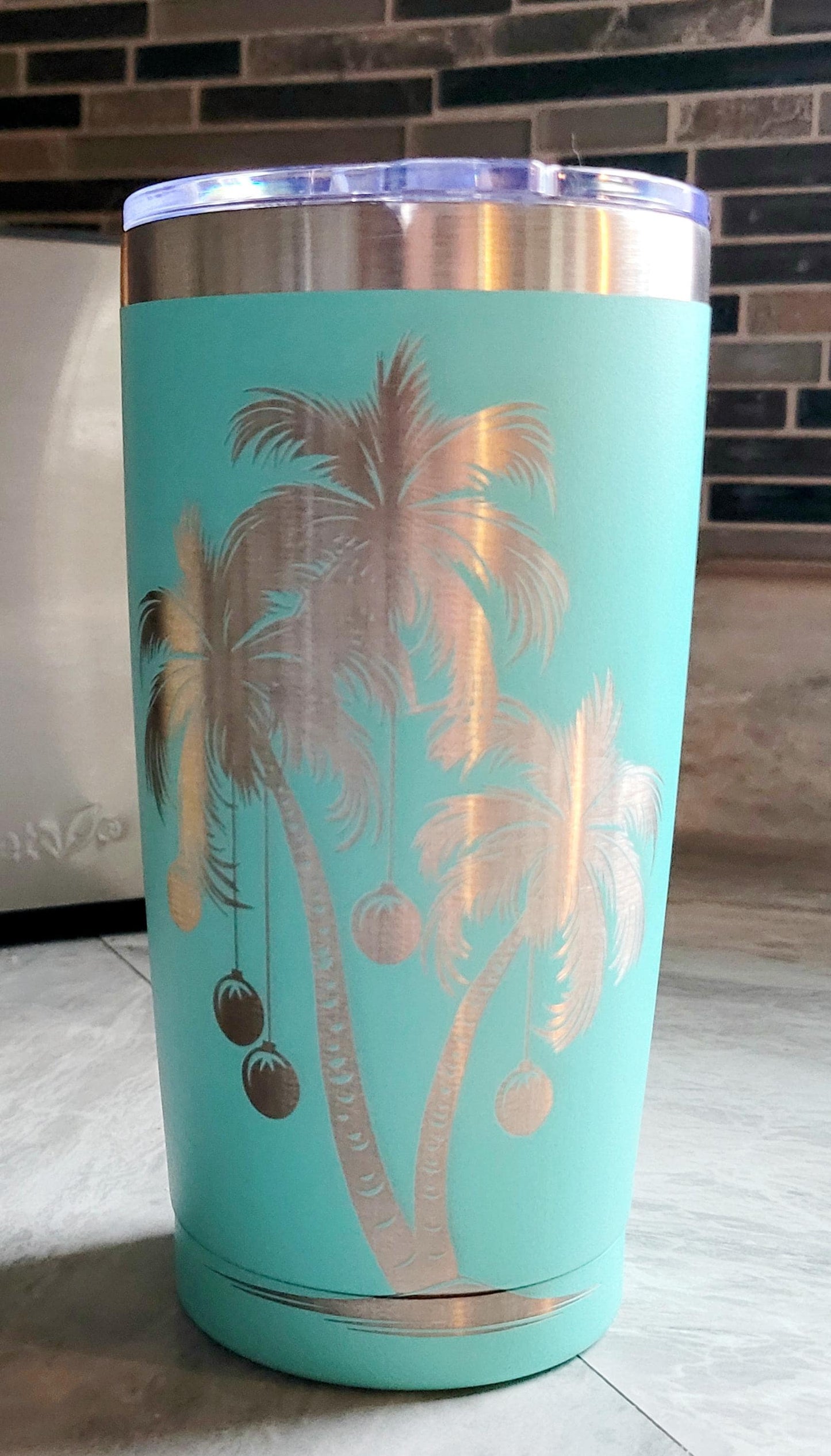 Laser Engraved Palm Tree Christmas Tumbler: Beachy Holiday Drinkware