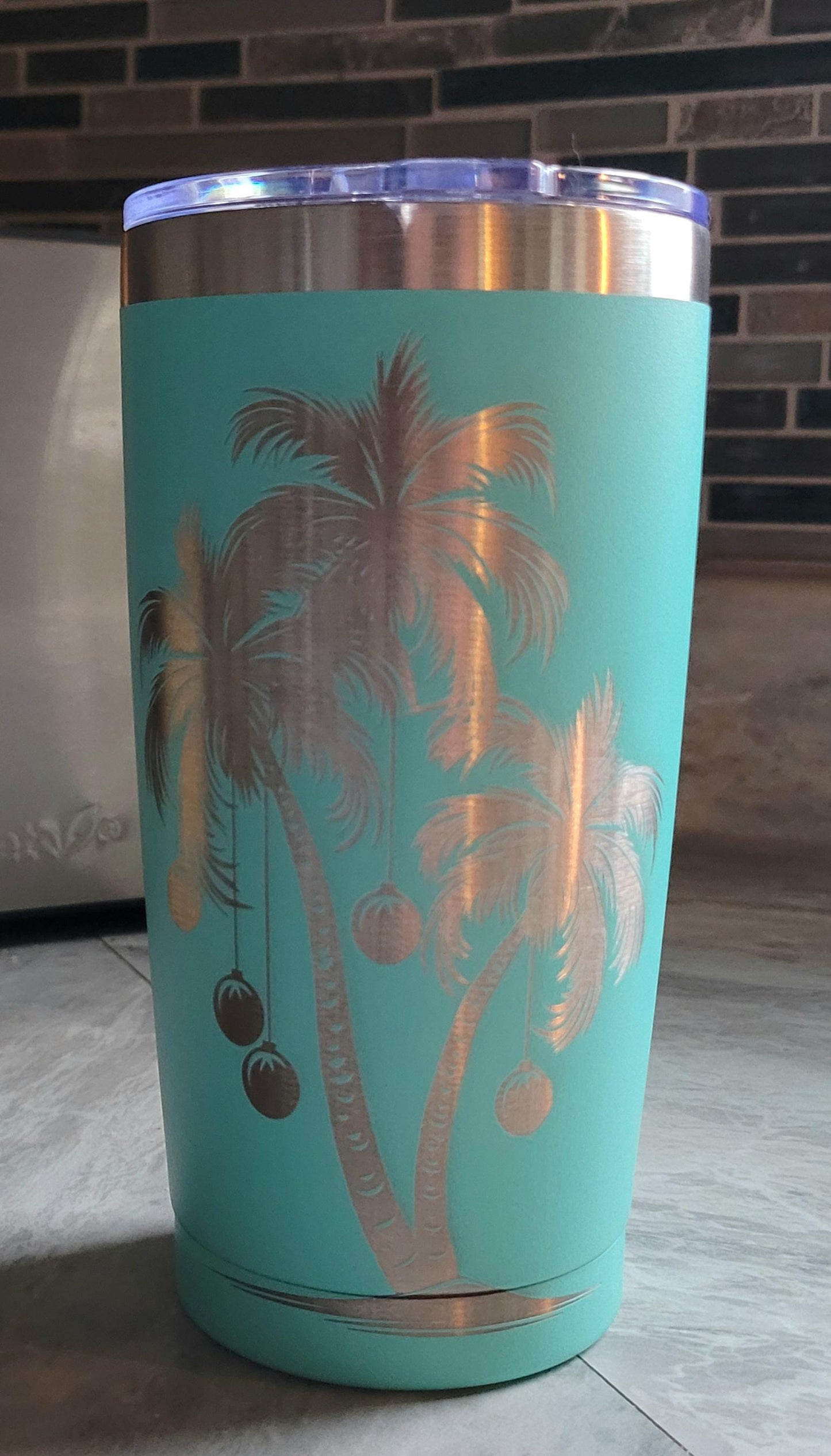 Laser Engraved Palm Tree Christmas Tumbler: Beachy Holiday Drinkware