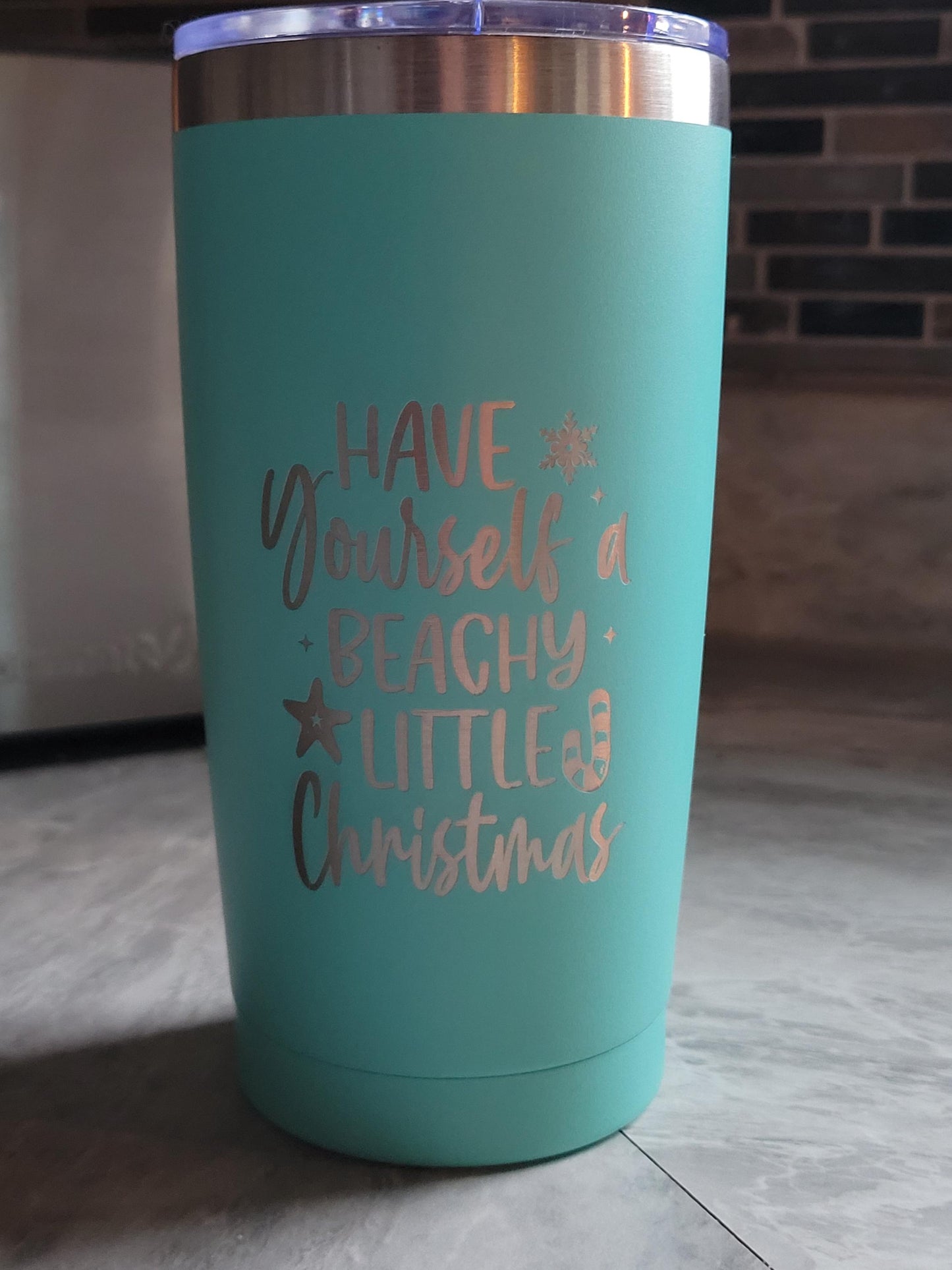 Laser Engraved Palm Tree Christmas Tumbler: Beachy Holiday Drinkware
